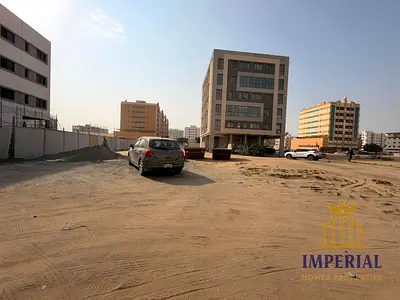 🏢 أرض سكني تجاري للبيع في الجرف الصناعية 3، مقابل المسجد مباشرة، مساحة 6727 قدم، تصريح أرضي + 6 طوابق، موقع استثماري مميز