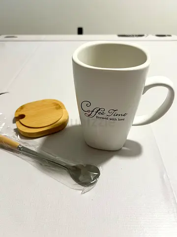 Coffee Mug with Wooden Lid and Spoon