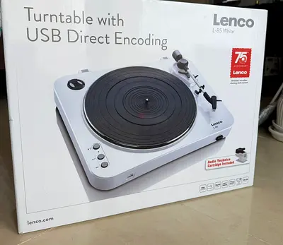Lenco L-85 Turntable - White, Full Box  5 free Vinyls
