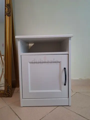Bedside table - Nightstand
