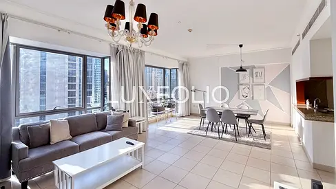 Large Layout | Vacant | Mid Floor