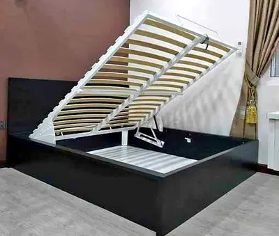 Ikea hydraulic king‑size bed (180 × 200 cm) with  IKEA mattress ✨