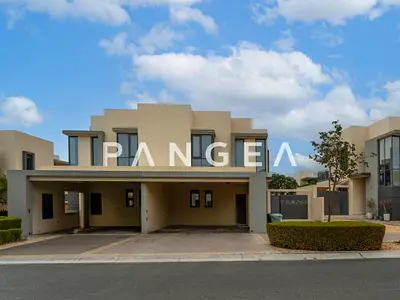 Vacant l Greenbelt | Landscaped