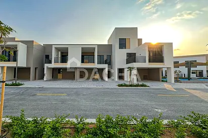Close to Amenities | Brand New | Single Row