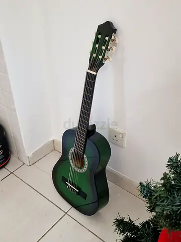 Carlos 3/4 Classical Guitar (Green Sunburst) – Brand New / Never Used