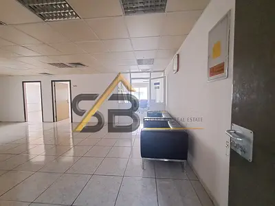 Spacious Sami Fitted Office Space Private Pantry and Bath 4 to 6 Cheques