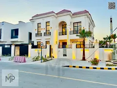 Luxury villa with a modern design, private garden and pool – high-end finishes, and the price incl