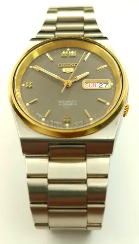 Vintage Seiko Mens Watch with Gold Accents