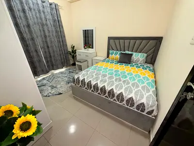 غرفة فاخرة بشقة للبنات فقط بشارع التعاون على بعد خطوات من دوار التعاون مستشفى أوريانا