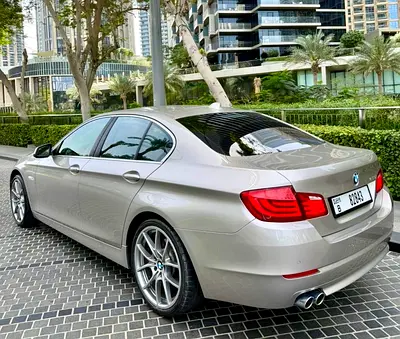 BMW 5-Series 530i Luxury Line ••  GCC Specs •• WELL MAINTAINED •• LOW MILEAGE