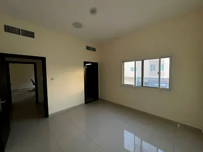 شقة واسعة غرفتين وصالة + 3 حمامات – أول ساكن في قلب الروضة