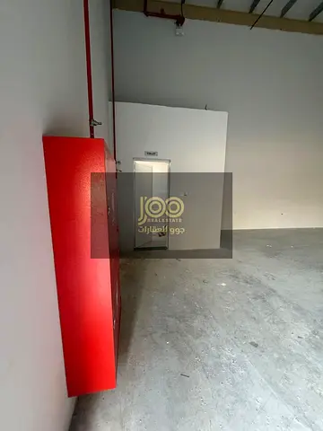Spacious Warehouse for Annual Rent in Umm Al Quwain Al Thoob Ideal for All Business Activities