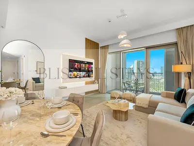 Luxury 2BR I Next to Dubai Mall I Infinity Swimming Pool with Burj Khalifa view