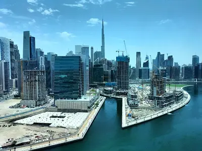 Prime Location | Vacant | Full view of Canal |