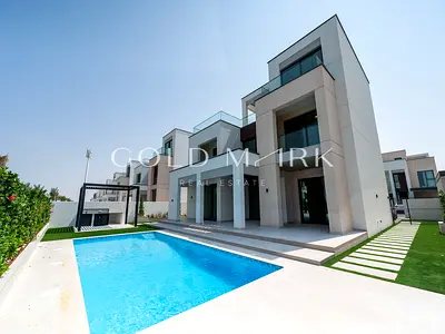 Upgraded Villa | Best Villa in Community | Vacant