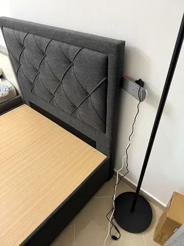 Bed with matress and his side drawer