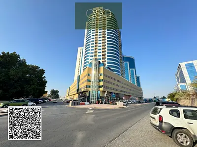 إستوديو جاهز للسكن أو الإستثمار باطلاله مباشرة علي خور عجمان