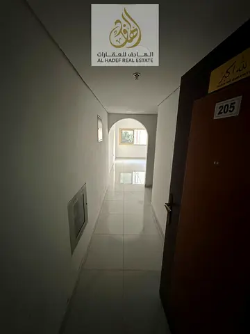 النعيمية 2 شارع الملك فيصل - غرفة وصالة 2 حمام مع بلكونة - مساحات واسعة تشطيبات ممتازة - 30 الف