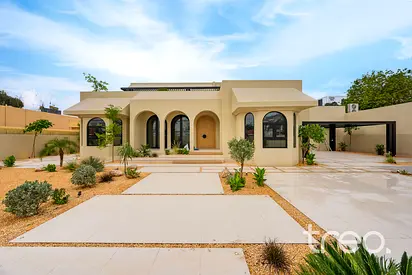 7 Bedroom | Al Safa | Luxury Villa