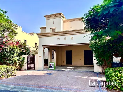 Spacious| Pool and Park View | In Great Condition