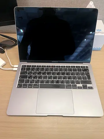 Apple MacBook Air  (1-2 Years Old) - Excellent Condition