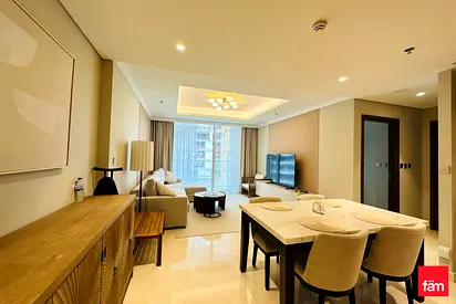 Bright 1br With Balcony In Prime Location