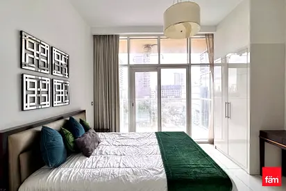 Easy Access, Fully Furnished, Low Floor, Vacant