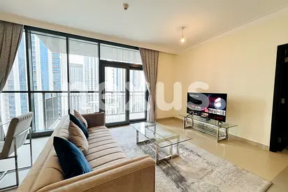 12 CHEQUES | LARGE LAYOUT | CORNER | FURNISHED