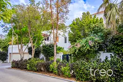 7 Bed Villa | Huge Plot | Great Location