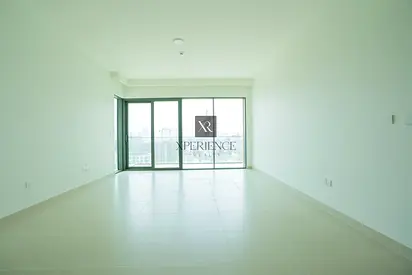 Downtown Skyline & Canal Pool View | High Floor