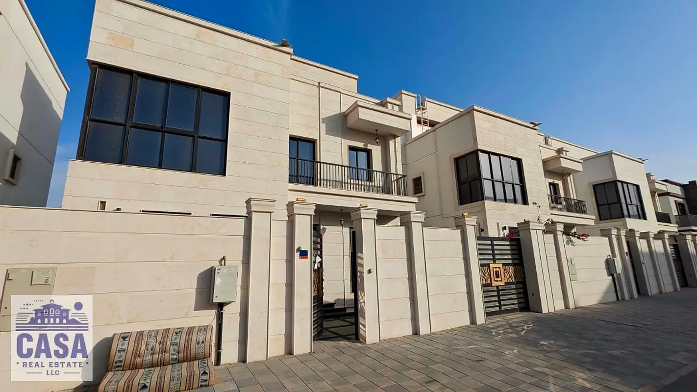 Villa for annual rent in Al Zahya, Ajman. 7 rooms and 6 bathrooms, with a large area