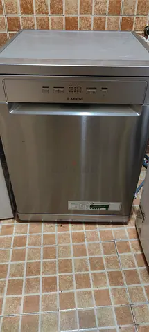 Efficient Dishwasher Ready for a New Home
