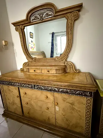 Dressing table with large storages