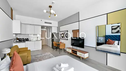 Modern | Vacant | High Quality