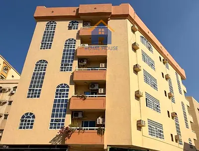 مبنى للإيجار بالمصلى 5 طوابق (أرضي + 5)