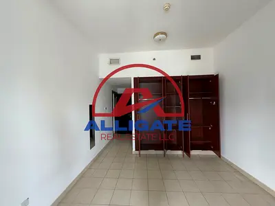 2BR WITH SZR VIEW / HUGE LAYOUT/