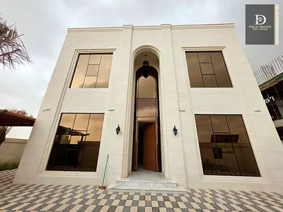 فيلا حديثة في الحوشي مساحه الارض (5457 ) قدم تتكون من  5 غرف نوم ماستر.....