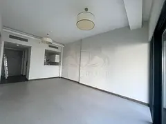 Bright | Big Layout | Community View