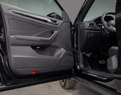 Volkswagen T-Roc R-Line, миниатюра 16