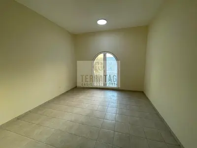 LARGE 1BHK | BALCONY | XXL STORAGE | NEXT TO METRO