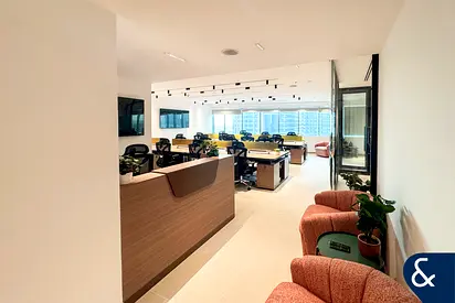 High Level Fitout | Vacant | Furnished