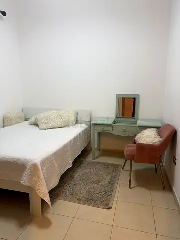Beautiful room for only ladies