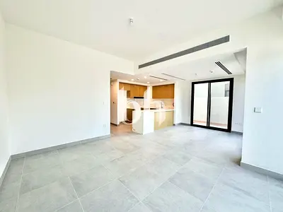 Lake View | Single Row | Landscaped Modern Finish