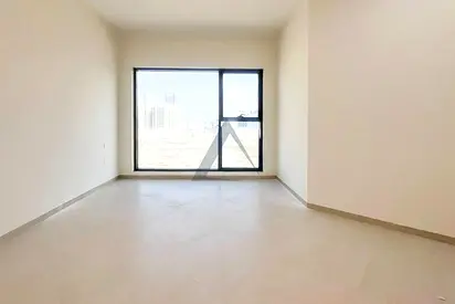 Elegant 3 BR Penthouse | Huge Terrace | Top Floor