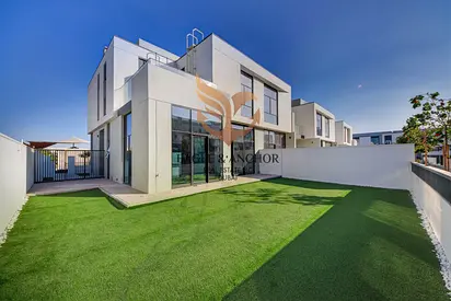 Multiple Options | Single Row | Big Plot Size | Luxury Villa | Prime Location