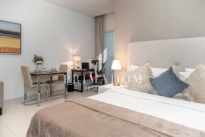 Spacious Studio | Furnished | Vacant