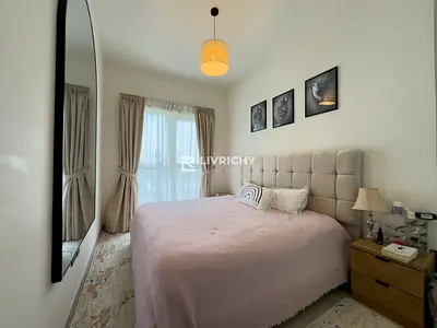 MODERN UNIT | STYLISH N BRIGHT | PRIME LOCATION