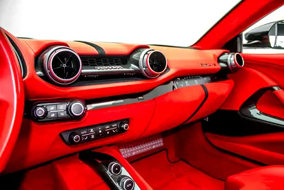 2021 Ferrari 812 — фото 12