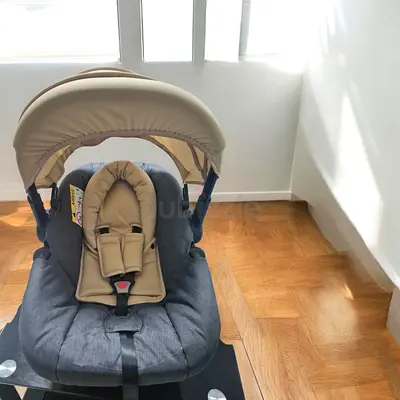 Baby Car Seat and baby rocker in Excellent Condition