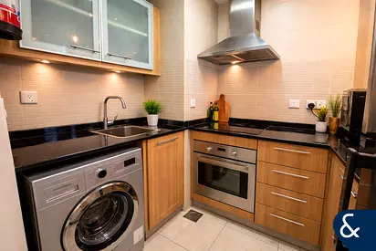 Low Floor | Vacant | One Bed | Close to Metro